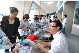 县食药监局开展“食品药品安全进校园”科普宣传活动，筑牢校园健康防线